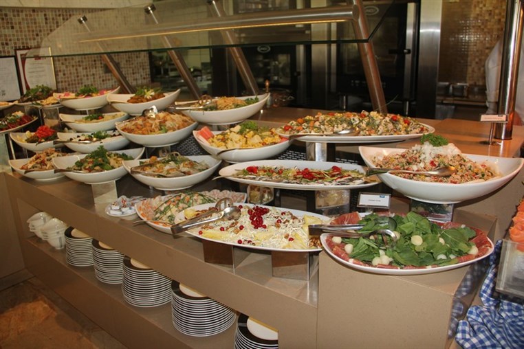 Gefinor Rotana Sunday Brunch